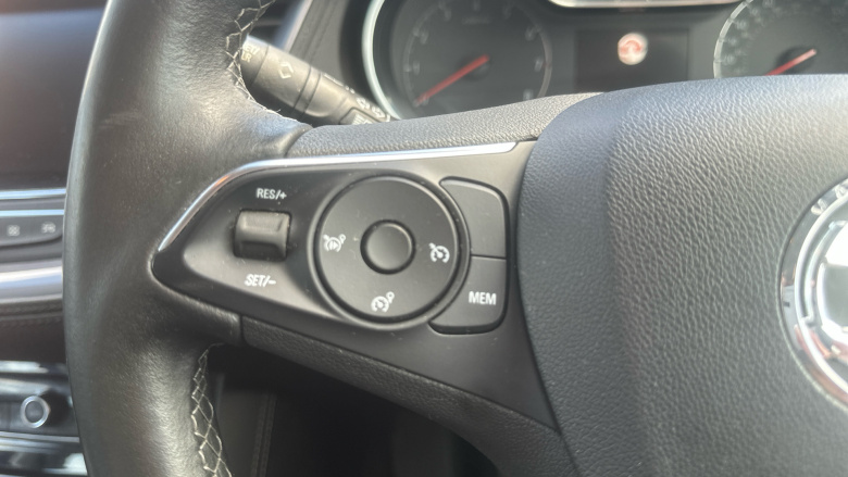 Vauxhall Grandland X 1.5 Turbo D Business Edition Nav 5dr Diesel Hatchback